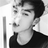 我觉得抽烟的男生很帅头像图片