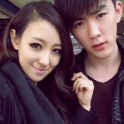 唯美情侣头像一对相依相靠的一对幸福的