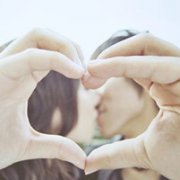 高清唯美情侣头像别和我谈恋爱，虚伪