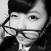 唯美情侣头像一左一右 分开的两张你不在身边的夜晚