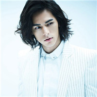 妖孽男人谁会说不爱 莞尔一笑会妖孽唯美头像头像图片