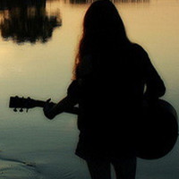 逆着光感受爱存在的地方 女生头像头像图片