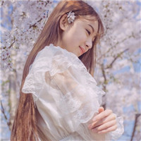 虽然渺小但却向往远方 长发女生头像头像图片