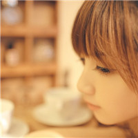 安安静静也是一种幸福 唯美侧颜很清新头像图片