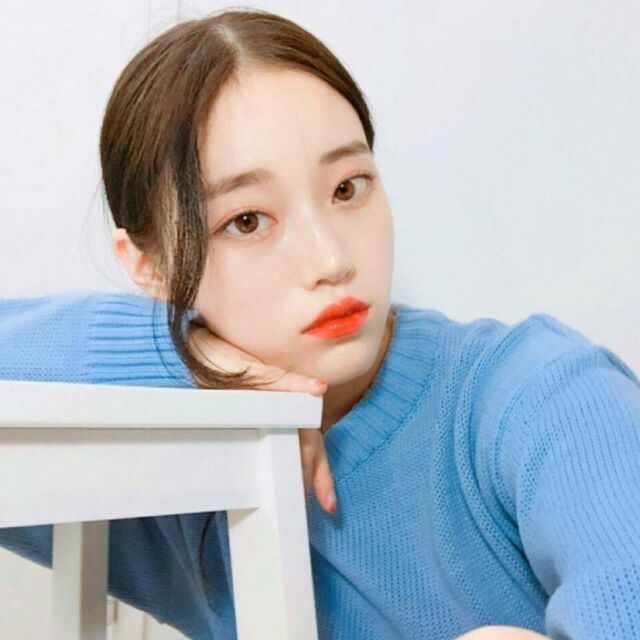 唯美气质女生忧伤图片精选头像图片