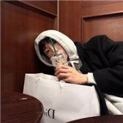 爱一个人的话 那原谅的理由多之又多