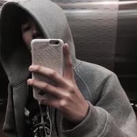 如果世界漆黑其实我很美头像图片