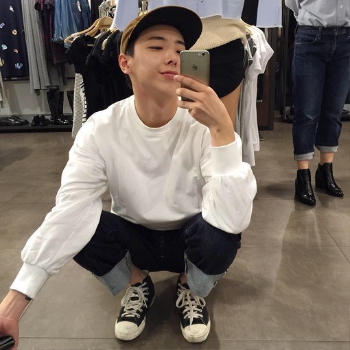 你为什么对我这么吝啬 我需要爱 或者是死亡头像图片