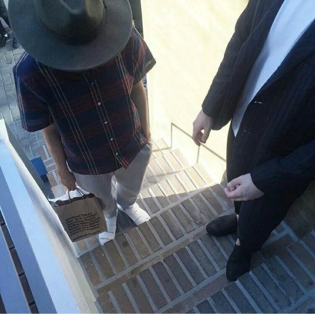 有时候 我们的人生轨道 会与别人的交错 只是不自知罢了头像图片