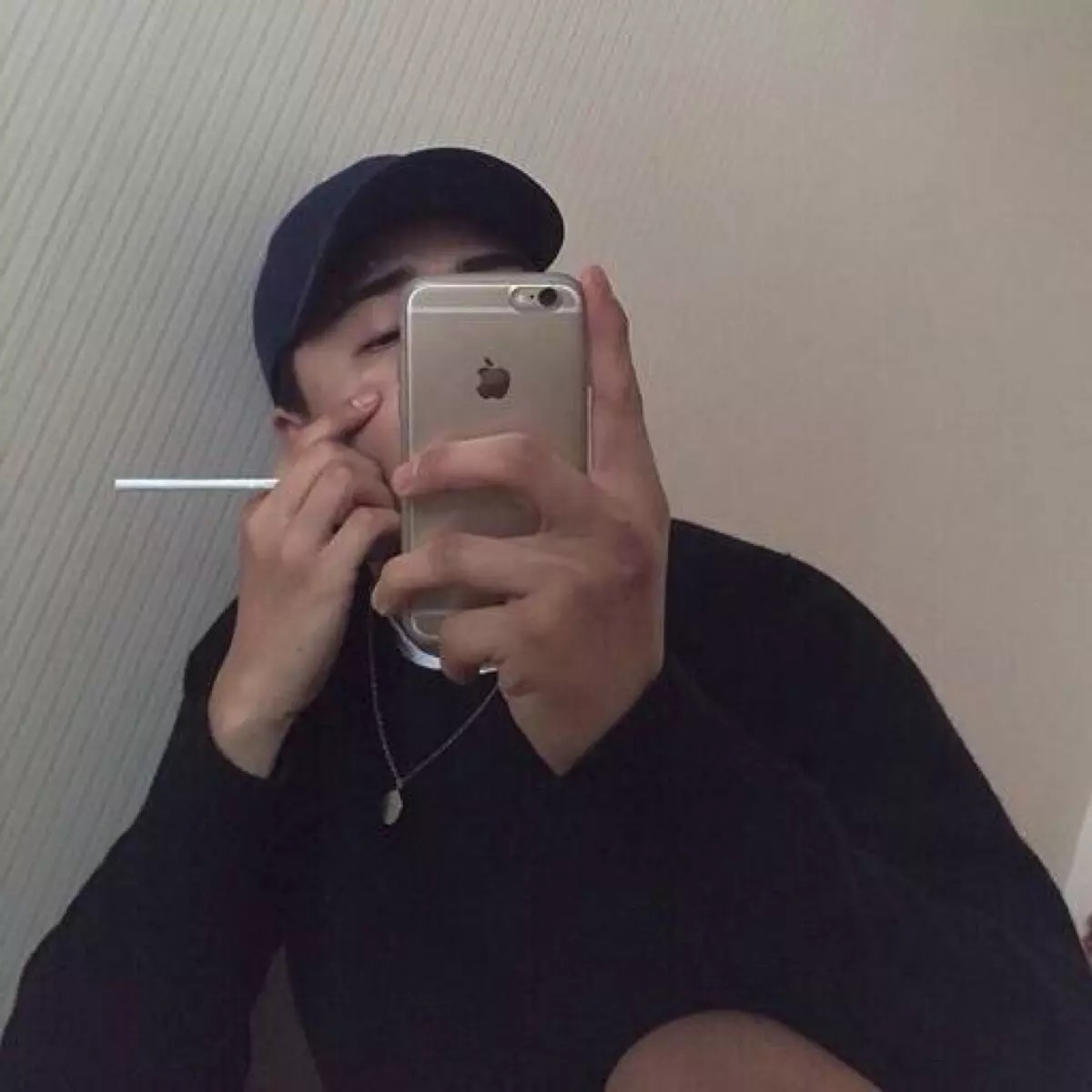 明明是你先靠近我的为什么最后舍不得的却是我头像图片