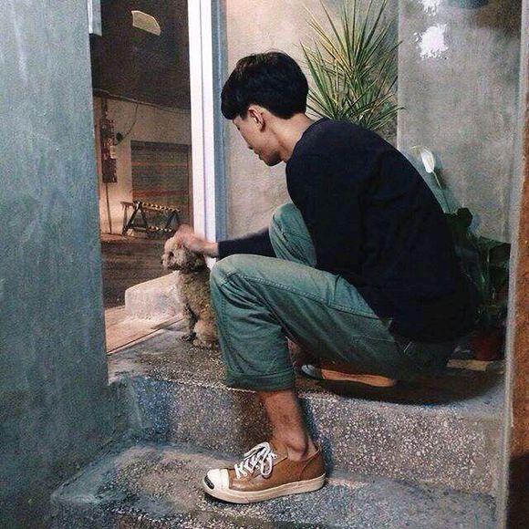 爱总是让人哭让人觉得不满足头像图片