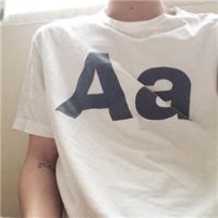 我说放手心却跟着颤抖头像图片