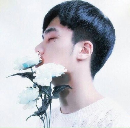 炫酷女孩星星头像图片