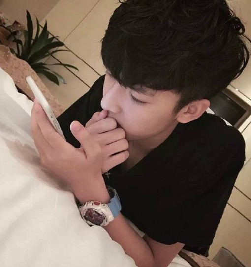 她叫陈薇!,头像图片