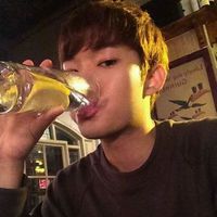 你华丽的伪装:)头像图片