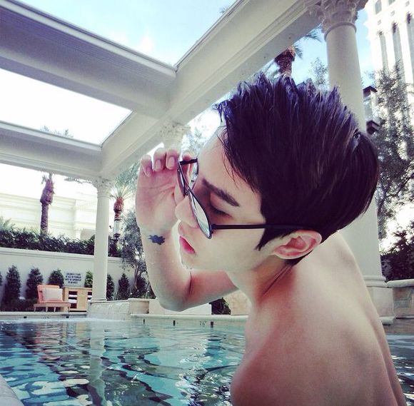 我的心事 蒸发成云 再下成雨却舍不得淋湿你头像图片