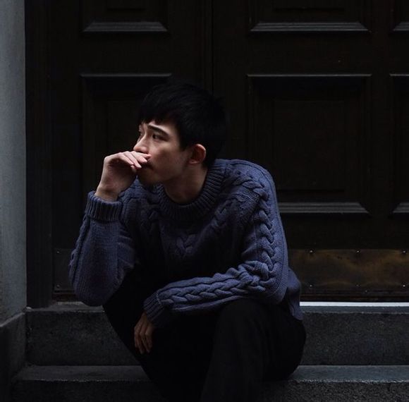 都是因为这场雨忽然间下的那么大怕来不及跟你走在一起头像图片