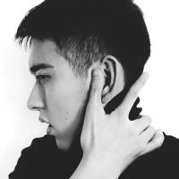 黑白男伤感QQ头像,如果我错了我道歉头像图片