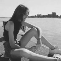 感情的戏我没演技黑白女生头像头像图片