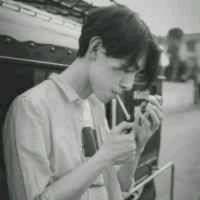 我没什么出息只想让你开心 头像男生帅气黑白头像图片