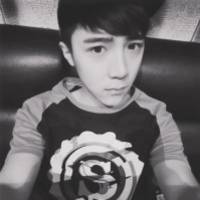 很酷的QQ黑白头像：累了只有感觉，往事头像图片