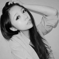 气质的黑白QQ头像:旧言已断头像图片