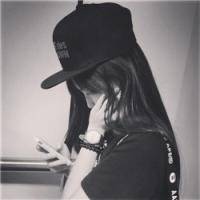 漂亮的QQ黑白头像:爱美,小陌离头像图片