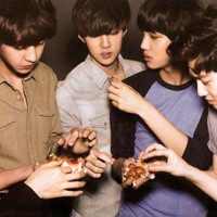 超酷的兄弟QQ头像：我们都在为美梦好未来，向前着头像图片