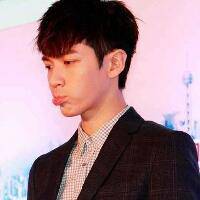 装酷的搞笑QQ头像:玩上快乐,总差一些头像图片