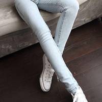 很会装的搞笑头像:已失去,也不追忆头像图片