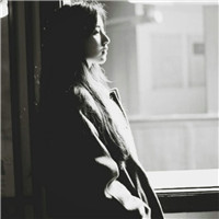 唯美黑白女生伤感头像精选十六张头像图片