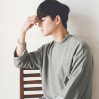 忧郁男生伤感头像十六张头像图片