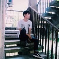 伤感孤独的头像 回忆里刺痛头像图片