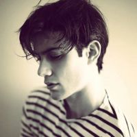 欧美男生QQ头像_所以他老是想把我抛掉头像图片