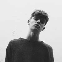 年华在我们手中慢慢流逝欧美男生痞子QQ头像头像图片