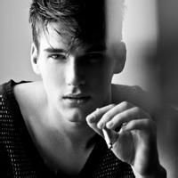 qq欧美男生超酷头像 最近,感冒先生太猖狂头像图片