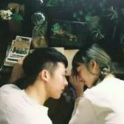 一对情侣QQ头像 忘记他的名字跟我走