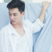 希望的光芒其实一直存在QQ情侣一对头像