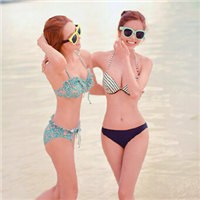 比基尼姐妹海边嬉戏qq头像头像图片