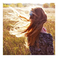 伤感的模糊背影头像图片