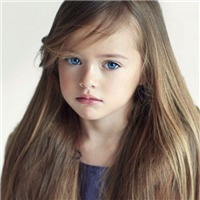 萌孩子克里斯汀娜皮曼诺娃头像图片