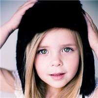 外国可爱小女孩米娅·海斯头像图片