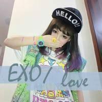 带EXO英文的女生头像图片