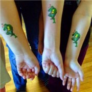 超霸气的黑社会纹身兄弟