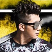 社会小伙有点拽