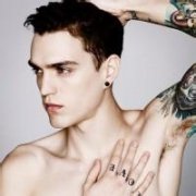 笙歌响起伊人亦离