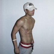 光膀子，赤膊男