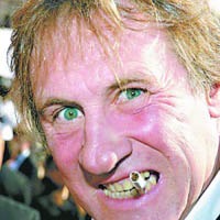 大鼻子,你爱吗头像图片