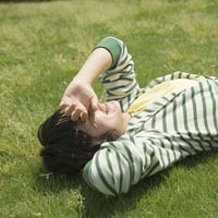 清新的草地风景头像图片