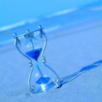 淡蓝色背景头像图片